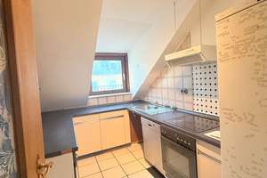 Dachgeschosswohnung mit Renovierungsbedarf und viel Potenzial in Maxvorstadt-München – Die vollständige Adresse der Immobilie erhältst du vom Anbieter., 80798 Josephsplatz, München – Vorschaubild 9