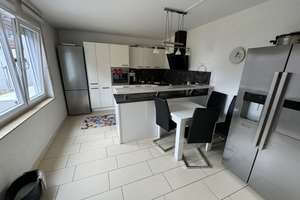 4 Familienhaus mit Bistro ca. 400m² Wohnfläche, 14 Zimmer In Albertsweiler zu Verkaufen – Die vollständige Adresse der Immobilie erhältst du vom Anbieter., 76857 Albersweiler – Vorschaubild 6