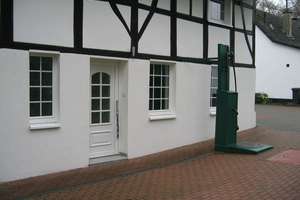 Schickes Wohnen in modernem Fachwerkhaus mit Terrasse und Garten in Essen-Kettwig
