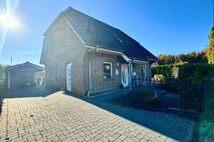 Junges Haus aus 2015 -hochwertige Ausstattung -energetisch top -tolle Lage – Steinburg (Kreis) – Vorschaubild 19