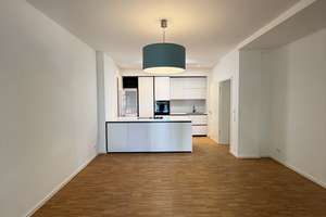Neu renovierte, geräumige 4-Zimmer-Wohnung mit Balkonen/neuer Küche/Parkplatz – Die vollständige Adresse der Immobilie erhältst du vom Anbieter., 65203 Biebrich, Wiesbaden – Vorschaubild 9