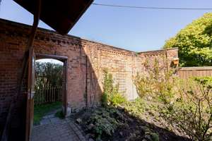 Vier Reihenhäuser & drei Wohnungen im Bauernhaus mit Altbauflair und weitläufigen Gärten in Rautheim – Die vollständige Adresse der Immobilie erhältst du vom Anbieter., 38126 Südstadt-Rautheim-Mascherode, Braunschweig – Vorschaubild 8