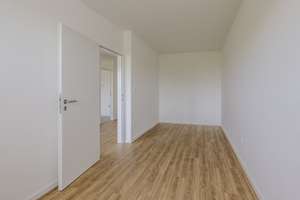 Modernisierte 2-Zimmer-Wohnung im 5. OG mit großer Loggia – Die vollständige Adresse der Immobilie erhältst du vom Anbieter., 81477 Solln, München – Vorschaubild 6