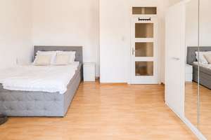 **SENKELBACH** Helle und gepflegte 4 ZKB- Wohnung im stilvollem Gebäude Nähe Arbeitsamt – Wertachstraße 19, 86153 Rechts der Wertach, Augsburg – Vorschaubild 4