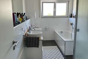 Moderne 4-Zimmer-Wohnung mit großem Balkon und Tiefgaragenstellplatz in zentraler Lage – 72250 Freudenstadt – Vorschaubild 10
