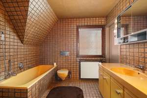 Bremen - Schwachhausen | Stilvolle Doppelhaushälfte mit viel Platz, Doppelgarage und großem Gestaltu – 28209 Bürgerpark, Bremen – Vorschaubild 13