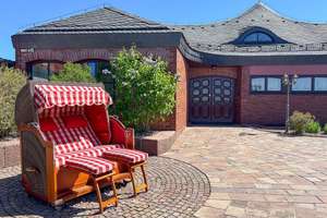 Wo Wohnen zur Lebenskunst wird: Exklusive Villa mit Spa-Oase und Traumgarten – Die vollständige Adresse der Immobilie erhältst du vom Anbieter., 97753 Karlstadt – Vorschaubild 21