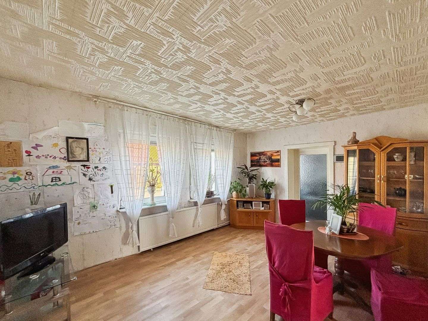 Immobilie in Möckern - Familienfreundliches Wohnhaus mit großem Garten und viel Platz für gemeinsame Zeit in Wörmlitz - Bild 1