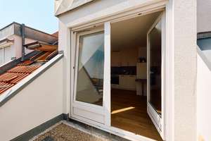 Wohnkomfort über den Dächern – Dachgeschosswohnung mit Galerie und Balkon – Die vollständige Adresse der Immobilie erhältst du vom Anbieter., 71336 Waiblingen – Vorschaubild 9