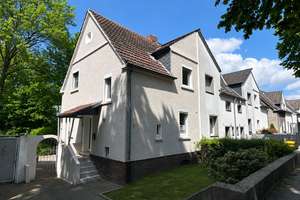 Ihr Zuhause mit Geschichte – stilvolles Zechenhaus in begehrter Lage von Buer – Die vollständige Adresse der Immobilie erhältst du vom Anbieter., 45896 Buer, Gelsenkirchen – Vorschaubild 1