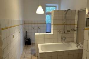  Schöne 2-Zimmerwohnung mit Balkon und tollem Hinterhof! – Bernsdorfer Straße 65, 9126 Bernsdorf, Chemnitz – Vorschaubild 6