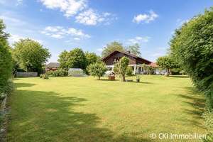 Nähe Starnberger See! Wohnhaus mit 2 vermieteten Wohneinheiten auf großem, sonnigen Grundstück