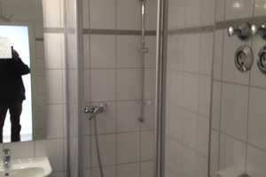 Von Privat: Charmante, ruhige und renovierte Wohnung – Uhlandstraße 15, 65189 Wiesbaden – Vorschaubild 5