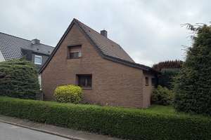 Freistehendes Einfamilienhaus mit Gestaltungsspielraum – Die vollständige Adresse der Immobilie erhältst du vom Anbieter., 44309 Brackel (Ortsteil), Dortmund – Vorschaubild 2