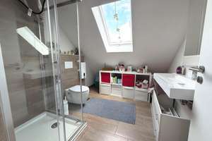 Dachgeschosswohnung mit Balkon und PKW-Stellplatz – Sonnenstraße 7, 47546 Kalkar – Vorschaubild 6