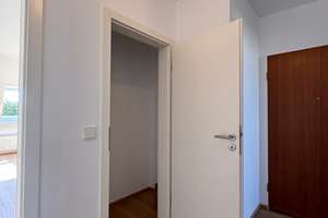 Sanierte Wohnung 4. Etage mit Balkon, Aufzug und dazu mietbarem Tiefgaragenstellplatz in Derendorf – Ulmenstraße 102, 40476 Derendorf, Düsseldorf – Vorschaubild 8