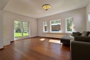 Wohnen im Grünen! Einfamilienhaus mit viel Platz in ruhiger Lage von Wohldorf-Ohlstedt – Die vollständige Adresse der Immobilie erhältst du vom Anbieter., 22397 Wohldorf-Ohlstedt, Hamburg – Vorschaubild 10