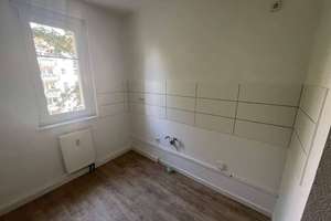 Für Junge Familien die perfekte 2 Zimmer Wohnung mit Balkon | EBK auf Wunsch – Eckersbacher Höhe 97, 8066 Eckersbacher Höhe (E1-E4), Zwickau – Vorschaubild 7