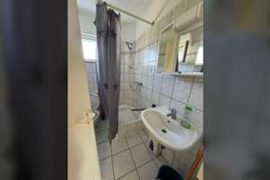 Zwei-Familienhaus + Bungalow auf großem Baugrundstück – Die vollständige Adresse der Immobilie erhältst du vom Anbieter., 64546 Mörfelden-Walldorf – Vorschaubild 9