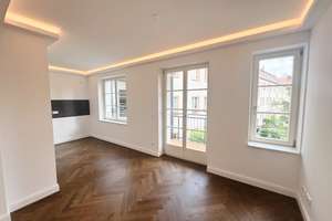 Ruhig und grün! * Dunkles Parkett * Fußbodenheizung * Balkon * Wanne & Dusche * LED-Licht