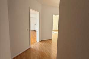 Schöne 2-Zimmer-Wohnung am Barbarossaplatz – Hohenstaufenring 2, 50674 Altstadt/Süd, Köln – Vorschaubild 4