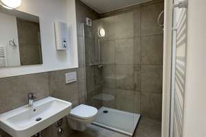 Erstbezug nach Renovierung: Helle, ruhige 2-Zimmer-Wohnung mit Balkon in Oberkassel – 40547 Niederkassel, Düsseldorf – Vorschaubild 3