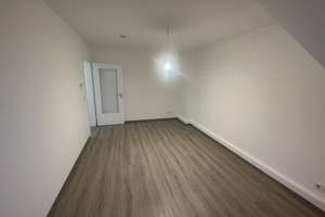 Schöne Wohnung  in der Innenstadt mit Dusche! – Mittelstr. 8, 27568 Mitte, Bremerhaven – Vorschaubild 2