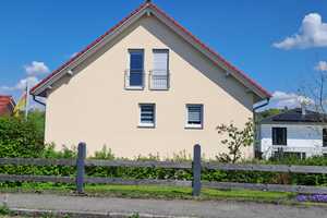 Schöne Doppelhaushälfte in Isen. – Stiftsring 24a, 84424 Erding (Kreis) – Vorschaubild 1