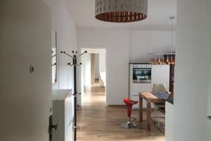 Renovated, modern, fully furnished, 2 rooms + eat-in fitted kitchen, bathtube, balcony