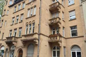 Altbaujuwel mit Entwicklungspotenzial – Denkmalgeschütztes Mehrfamilienhaus in bester Lage