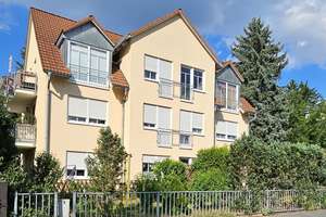 Gemütliche 2-R-Whg., Balkon und PKW-Stellplatz. Ruhige Seitenstr. DD Klotzsche – Klotzscher Hauptstr. 6, 1109 Klotzsche (Stadtteil), Dresden – Vorschaubild 3
