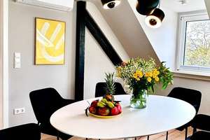 Möbliertes Penthouse Citylage Friedrichstadt, Parkett, 2 Schlafzimmer mit Klimaanlage – Oberbilker Allee, 39, 40215 Friedrichstadt, Düsseldorf – Vorschaubild 23