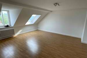 3 Zimmer in der 4. Etage ; Wiesenstr. 79