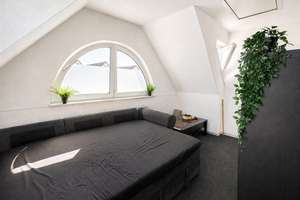 1-Zimmer-Dachgeschosswohnung – inklusive Balkon, ausgebautem Dachboden und Tiefgaragenstellplatz – Die vollständige Adresse der Immobilie erhältst du vom Anbieter., 26135 Osternburg, Oldenburg (Oldenburg) – Vorschaubild 2