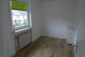 Wunderbares Reihenmittelhaus auf schönem Grundstück – Die vollständige Adresse der Immobilie erhältst du vom Anbieter., 28259 Kirchhuchting, Bremen – Vorschaubild 19