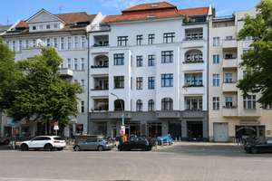 Klassische Altbauwohnung in Bestlage I 3 - Zimmer I 122 m I Westloggia I Wohnküche I Aufzug I Keller – Die vollständige Adresse der Immobilie erhältst du vom Anbieter., 14057 Charlottenburg, Berlin – Vorschaubild 2