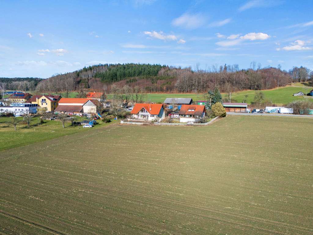 Immobilie in Bergatreute - Rossberg - Großes, repräsentatives Haus im Vorort von Bergatreute… - Bild 1