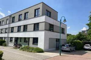 Neuwertig & energieeffizient – familienfreundliches Zuhause im DU- Dellviertel