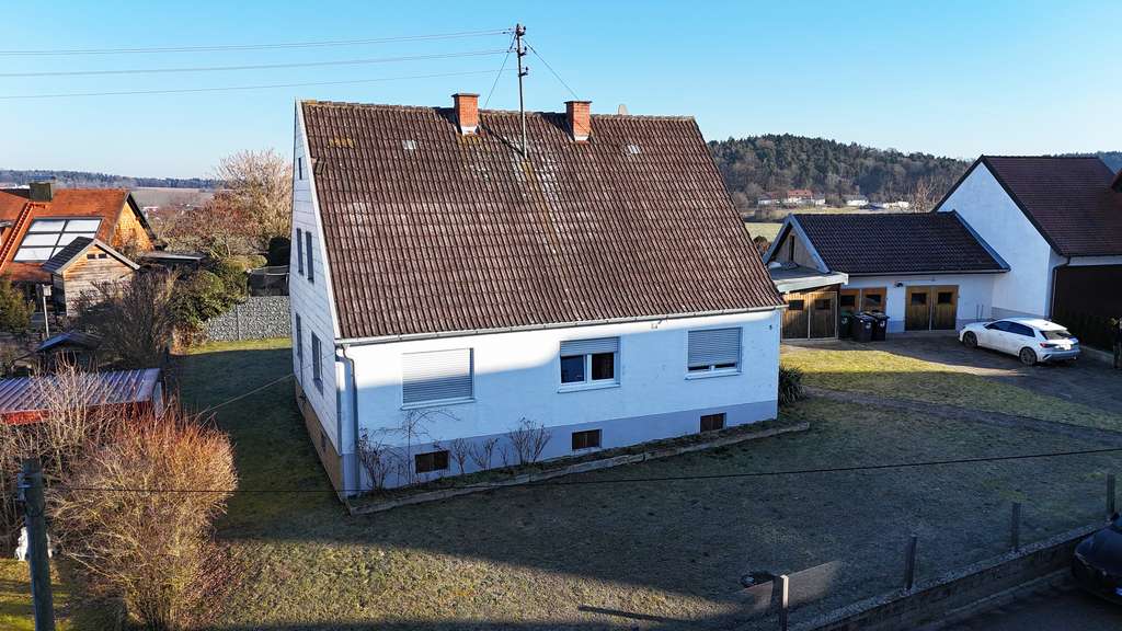 Immobilie in Gerolsbach - Haus mit Potential: Großes Grundstück und vielfältige Möglichkeiten in Gerolsbach - Bild 2