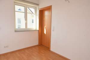 Exklusives Zweifamilien-Generationenhaus mit hochwertiger Ausstattung und großer Terrasse – Die vollständige Adresse der Immobilie erhältst du vom Anbieter., 73479 Ellwangen (Jagst) – Vorschaubild 26