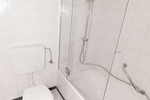 Moderne 2-Zimmer-Wohnung mit Einbauküche – frisch saniert & solide vermietet – Die vollständige Adresse der Immobilie erhältst du vom Anbieter., 86154 Oberhausen-Nord, Augsburg – Vorschaubild 11
