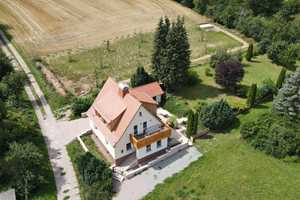 Saniertes Haus mit großer Garage und 5.726 m² Grundstück am Waldrand im Wartburgkreis – Wartburgkreis – Vorschaubild 2