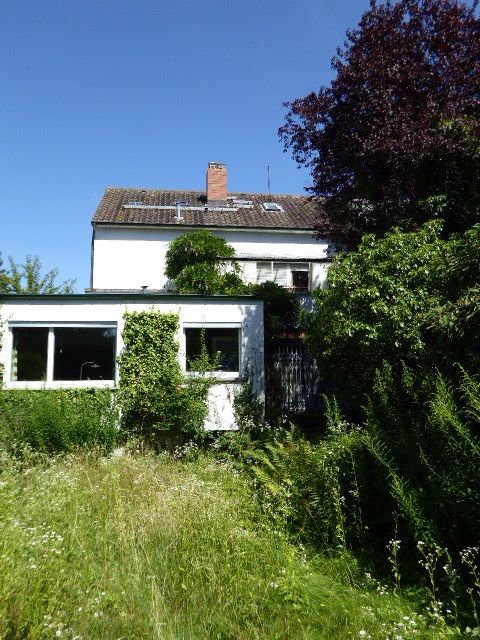 Renovierungsbedürftige Doppelhaushälfte am Goetheturm... V-E-R-K-A-U-F-T..