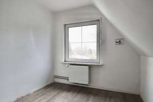 Einfamilienhaus + Einliegerwohnung + Doppelgarage + Sackgassenlage! – Die vollständige Adresse der Immobilie erhältst du vom Anbieter., 25451 Quickborn – Vorschaubild 13