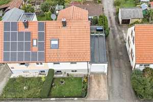 Sonnige, gemütliche DHH mit Garage in ruhiger Lage von Albstadt-Tailfingen! – Die vollständige Adresse der Immobilie erhältst du vom Anbieter., 72461 Albstadt – Vorschaubild 2