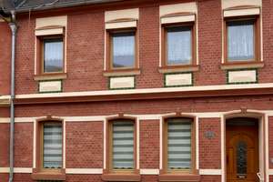 Großzügiges Wohnhaus – vielseitig nutzbar in guter Lage von Güsten – Die vollständige Adresse der Immobilie erhältst du vom Anbieter., 39439 Güsten – Vorschaubild 2
