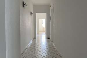 Helle 2 - Zimmer Wohnung mit Balkon EBK in Brackwede – Die vollständige Adresse der Immobilie erhältst du vom Anbieter., 33647 Brackwede, Bielefeld – Vorschaubild 13