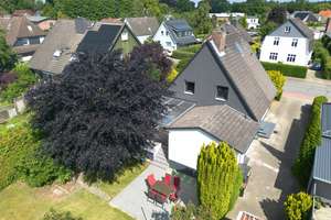 Modernisiertes Einfamilienhaus mit überdachter Veranda und Garage – Die vollständige Adresse der Immobilie erhältst du vom Anbieter., 25335 Elmshorn – Vorschaubild 2