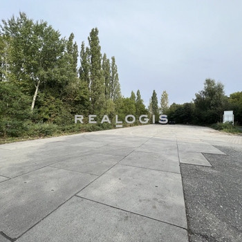 ca. 3.000 m² befestigte Freifläche im Maschener Autobahnkreuz in Seevetal