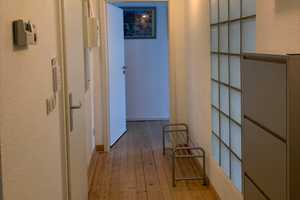 Stilvolle, gepflegte 2,5-Zimmer-Wohnung mit EBK in Köln Ehrenfeld – Mechternstraße 13, 50823 Köln – Vorschaubild 5